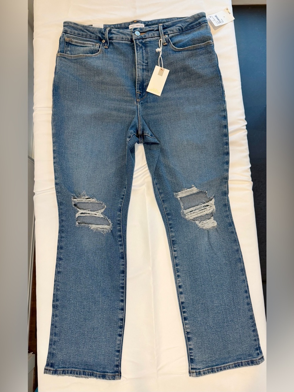 Good American Good Vintage Straight Leg Jeans - Light Blue Wash Size 15 NWT - Picture 2 of 9